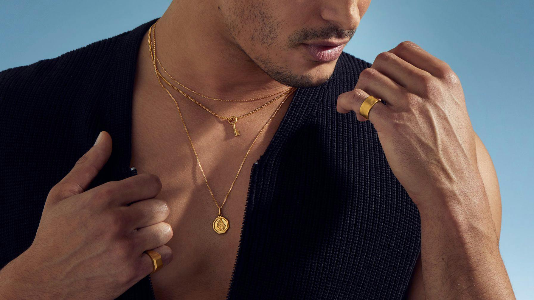 Model image - gold Necklaces