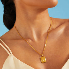 Buddha Pendant - Gold 14k