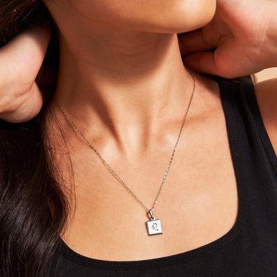 Leo Zodiac Pendant - Platinum