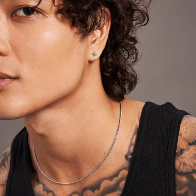 Mini Star Stud Earrings - Platinum