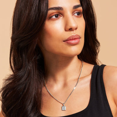 Pisces Zodiac Pendant - Platinum