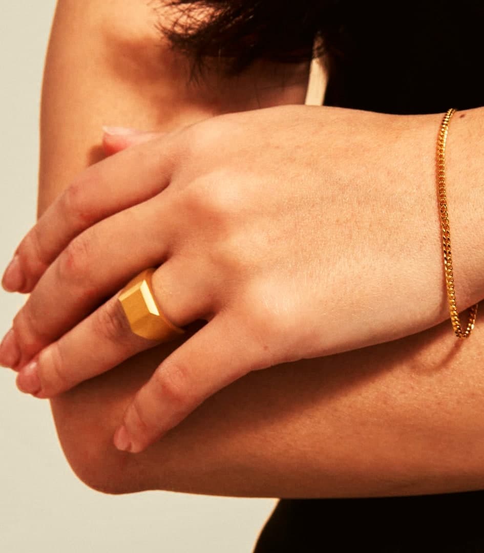 Model wearing the 18ct Gold Signet Ring